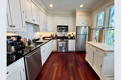 51 Upland Rd #1, Cambridge, MA 02140 - Photo 3