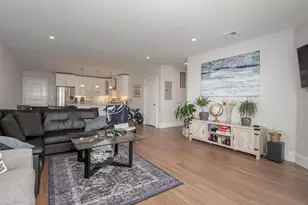 45 L St, Boston, MA 02127 - Photo 3