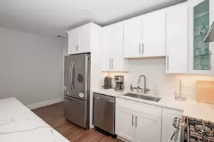 45 L St, Boston, MA 02127 - Photo 7