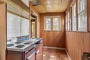 93 Chapin St, Southbridge, MA 01550 - Photo 11