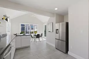 15 S Fairview St, Boston, MA 02131 - Photo 7