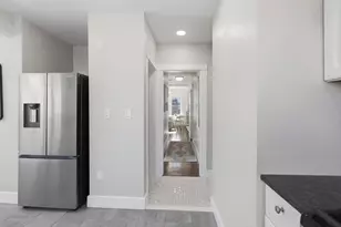 15 S Fairview St, Boston, MA 02131 - Photo 7