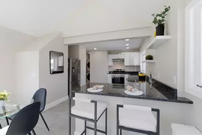 15 South Fairview Street #3, Boston, MA 02131 - Photo 5