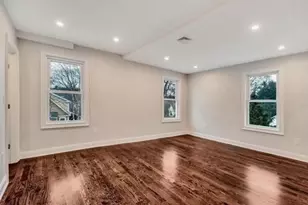 31 Oak St, Wellesley, MA 02482 - Photo 5