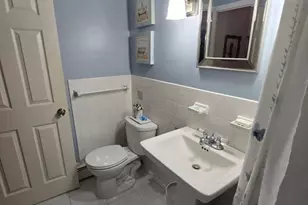 276 Albion St, Wakefield, MA 01880 - Photo 11