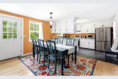 87 Harlow Dr, Amherst, MA 01002 - Photo 7