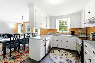 87 Harlow Dr, Amherst, MA 01002 - Photo 5