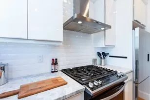 9 Everett Ave, Boston, MA 02125 - Photo 7