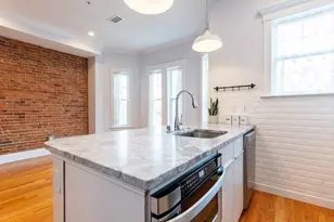 9 Everett Ave, Boston, MA 02125 - Photo 25