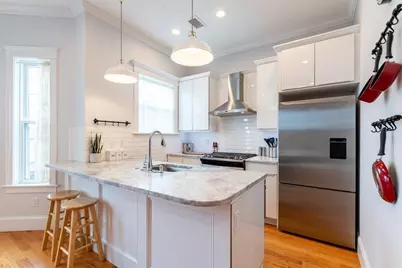 9 Everett Avenue #2, Boston, MA 02125 - Photo 5
