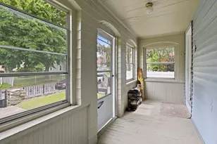 27 Stebbins St, Ludlow, MA 01056 - Photo 15