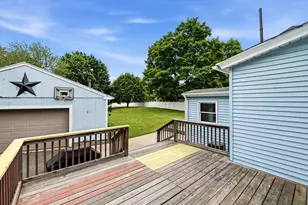27 Stebbins St, Ludlow, MA 01056 - Photo 7