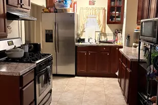 93 Thompson St, Springfield, MA 01109 - Photo 5