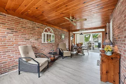 878 Springfield Street, Agawam, MA 01030 - Photo 5