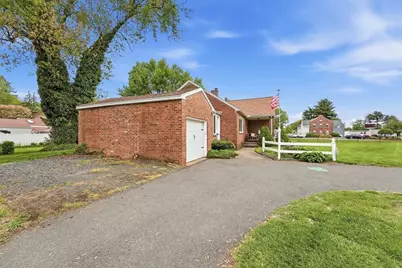 878 Springfield Street, Agawam, MA 01030 - Photo 3