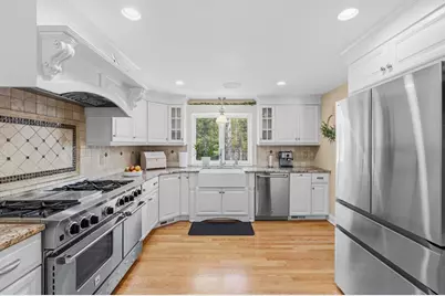 61 Montgomery, Lakeville, MA 02347 - Photo 9