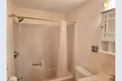 18 Apthorp St #E, Quincy, MA 02170 - Photo 7