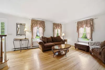 44 Park St, Shrewsbury, MA 01545 - Photo 3