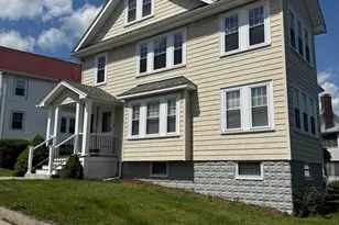 61 Templeton Pkwy, Watertown, MA 02472 - Photo 1