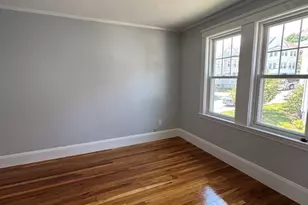 61 Templeton Pkwy, Watertown, MA 02472 - Photo 7