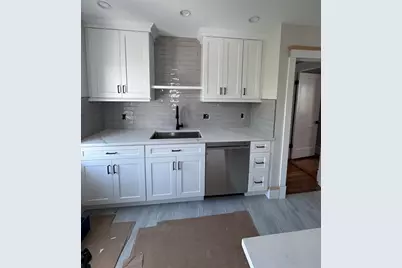 61 Templeton Pkwy #61, Watertown, MA 02472 - Photo 5