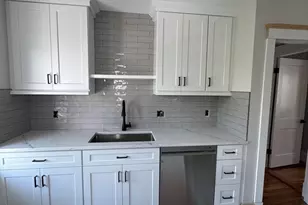 61 Templeton Pkwy, Watertown, MA 02472 - Photo 5