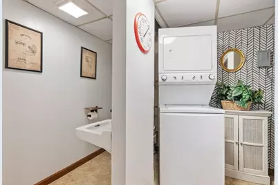 544 Elm St, Fitchburg, MA 01420 - Photo 25