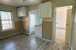 79 Blossom St, Chelsea, MA 02150 - Photo 5