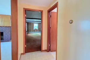 44 Lake Pkwy, Webster, MA 01570 - Photo 13