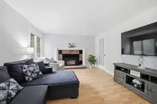 11 Scenic Dr, Worcester, MA 01602 - Photo 3