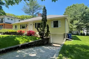 71 Blake St, Newton, MA 02460 - Photo 11