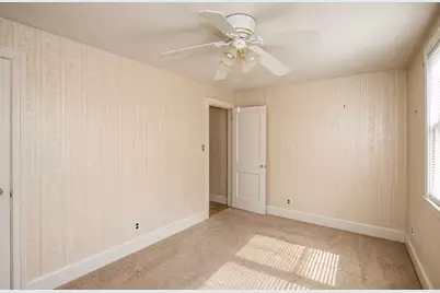 80 Morton St, West Springfield, MA 01089 - Photo 15