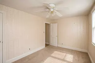 80 Morton St, West Springfield, MA 01089 - Photo 15