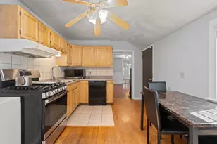 101 Mt Pleasant Ave, Boston, MA 02119 - Photo 15