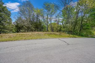 28 Brown St, Swansea, MA 02777 - Photo 9