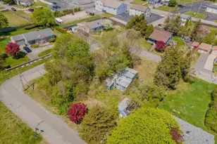 28 Brown St, Swansea, MA 02777 - Photo 11