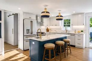 16 Carolyn Ln, Falmouth, MA 02536 - Photo 7