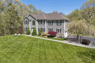 10 Essex St, Douglas, MA 01516 - Photo 3