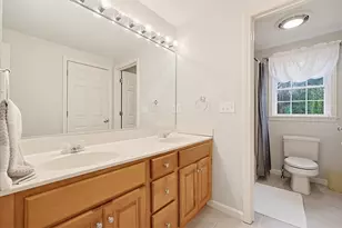 10 Essex St, Douglas, MA 01516 - Photo 37