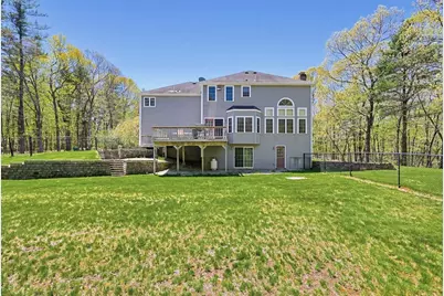 10 Essex St, Douglas, MA 01516 - Photo 7