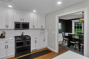 53 Highland Ln, West Springfield, MA 01089 - Photo 7