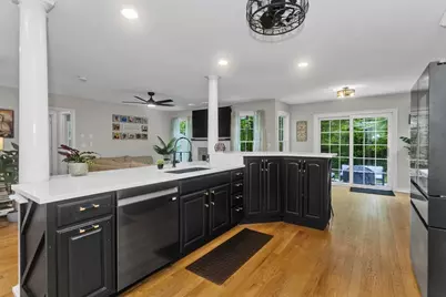 53 Highland Ln, West Springfield, MA 01089 - Photo 9