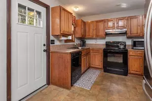 3 Hammond St, Leicester, MA 01542 - Photo 9