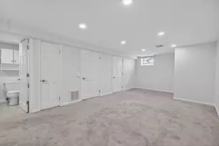 102 Old Harbor St, Boston, MA 02127 - Photo 17
