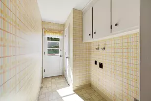 1303 Plumtree Rd, Springfield, MA 01119 - Photo 11