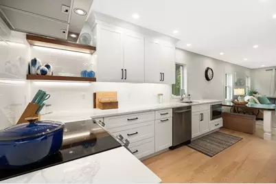 302 Western Ave #A, Gloucester, MA 01930 - Photo 3