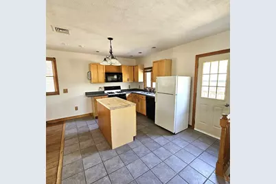133 High St #2, Rochester, MA 02770 - Photo 3