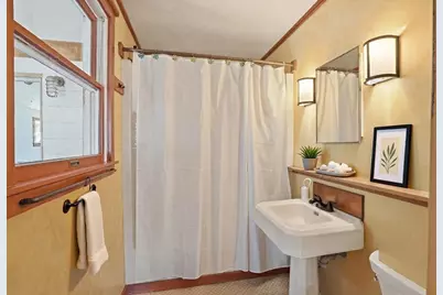 22 Firehouse, Oak Bluffs, MA 02557 - Photo 9