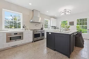 922 Drift Rd, Westport, MA 02790 - Photo 7