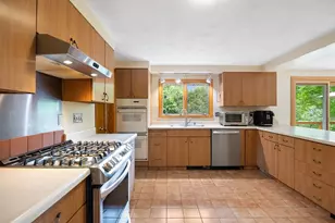 139 Gray St, Amherst, MA 01002 - Photo 15